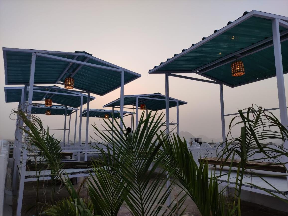 Krishna Stay Guest House Udaipur Exterior photo