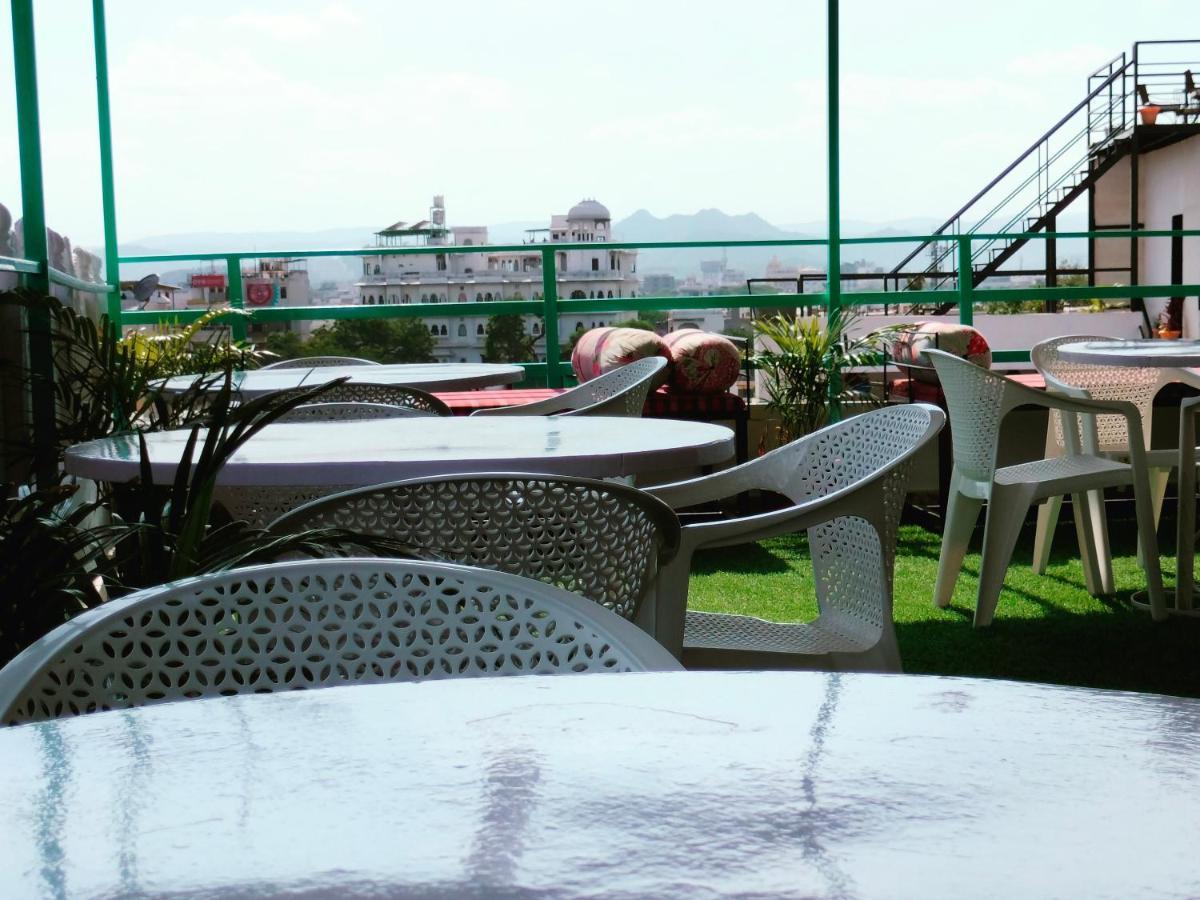 Krishna Stay Guest House Udaipur Exterior photo